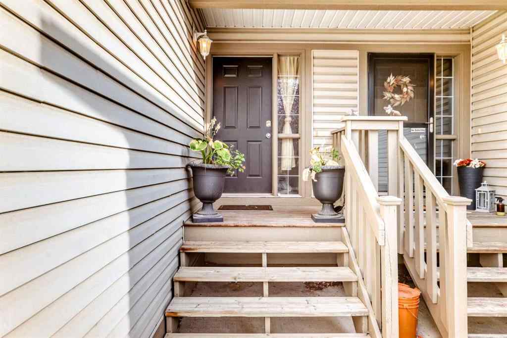 MLS® A2263361 - Unit #702 720 Willowbrook Road NW in Willowbrook Airdrie, Residential