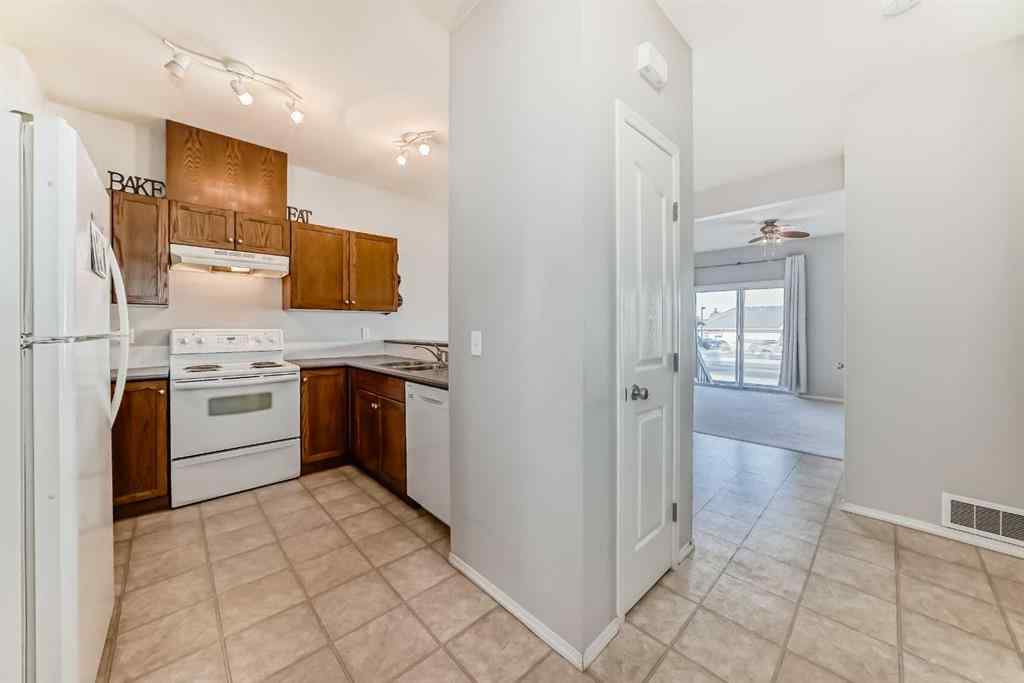 MLS® A2263361 - Unit #702 720 Willowbrook Road NW in Willowbrook Airdrie, Residential