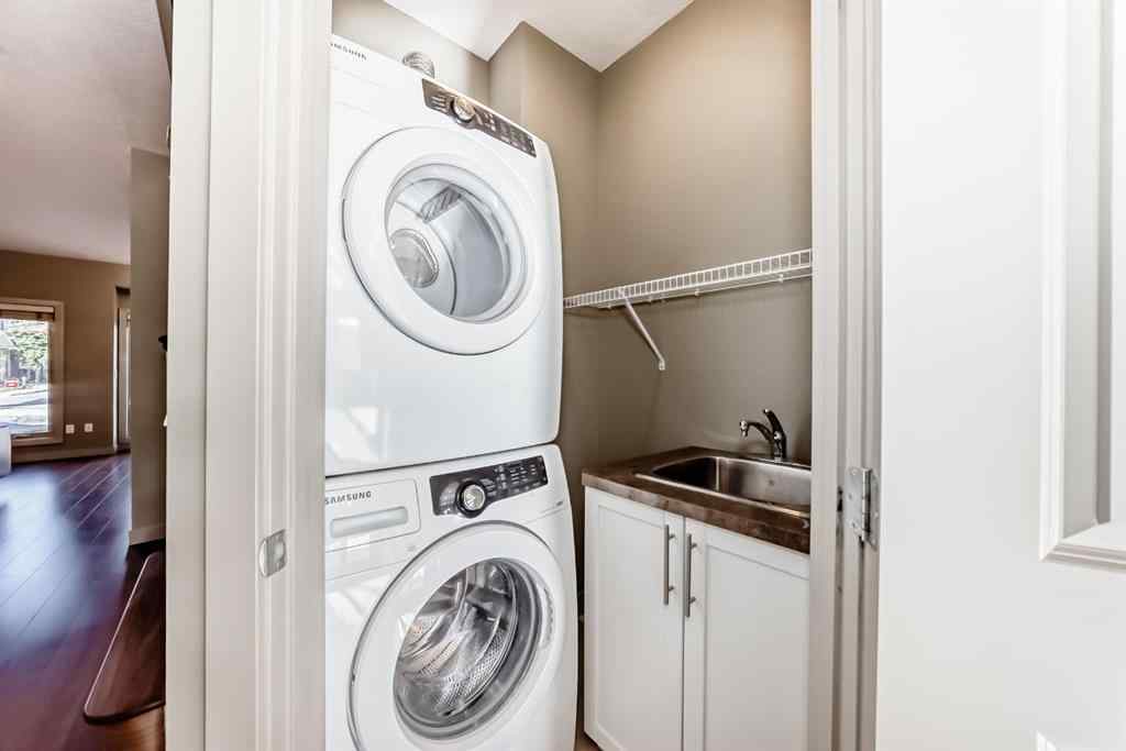 MLS® A2263362 - 12 Cougar Ridge Landing SW in Cougar Ridge Calgary, Residential