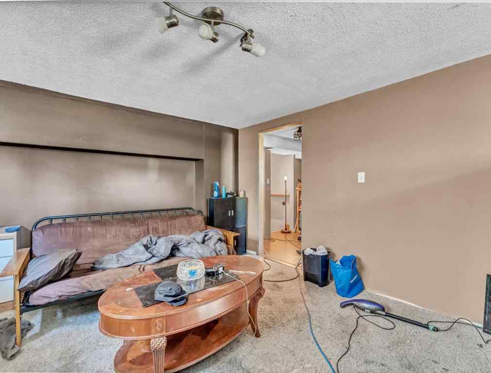 MLS® A2263364 - 213 6 Street SE in NONE Redcliff, Residential