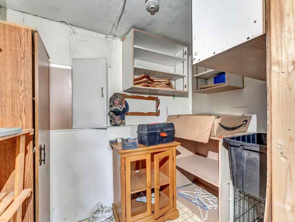 MLS® A2263364 - 213 6 Street SE in NONE Redcliff, Residential