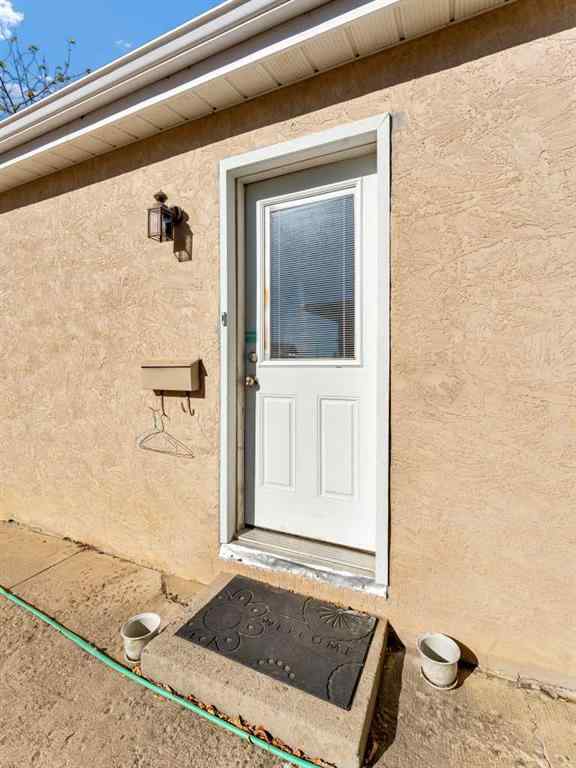 MLS® A2263364 - 213 6 Street SE in NONE Redcliff, Residential