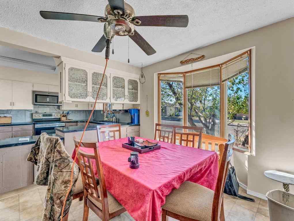 MLS® A2263364 - 213 6 Street SE in NONE Redcliff, Residential