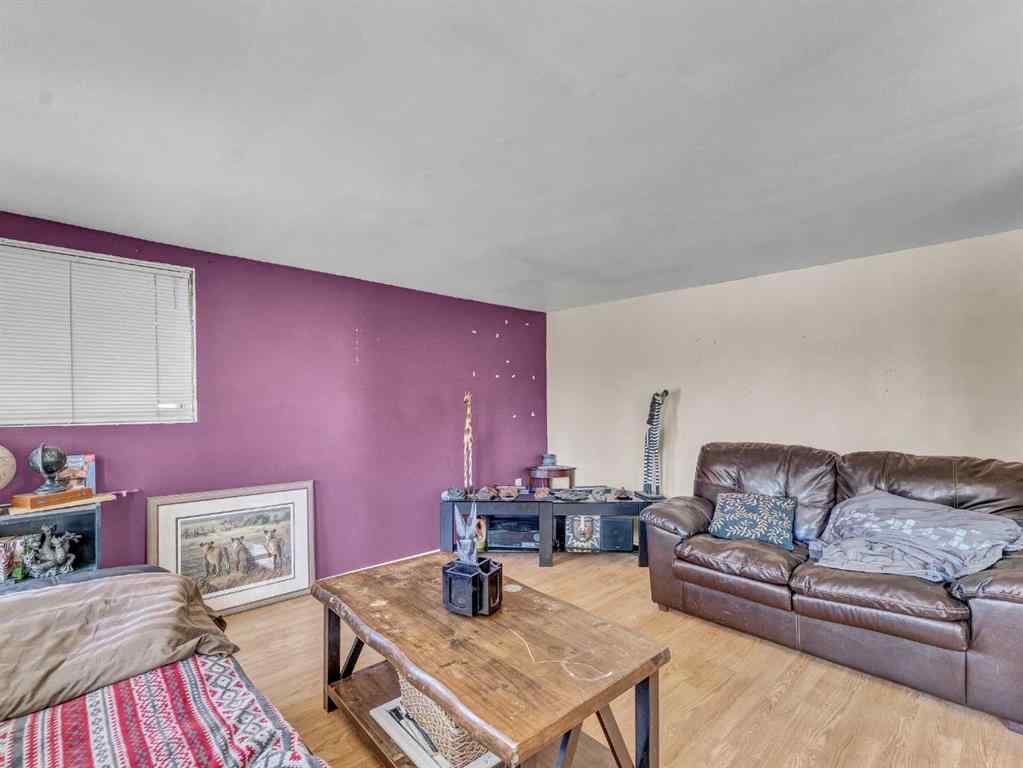 MLS® A2263364 - 213 6 Street SE in NONE Redcliff, Residential