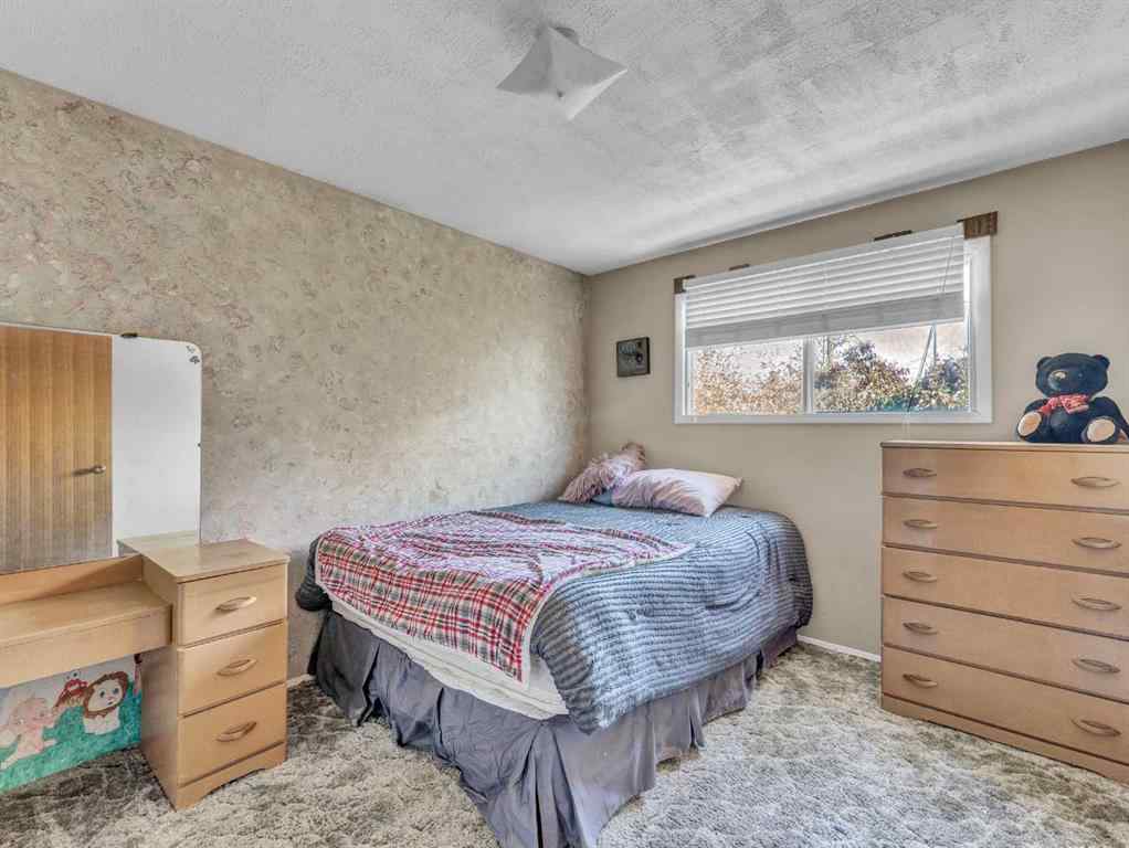 MLS® A2263364 - 213 6 Street SE in NONE Redcliff, Residential