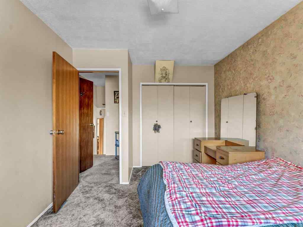 MLS® A2263364 - 213 6 Street SE in NONE Redcliff, Residential