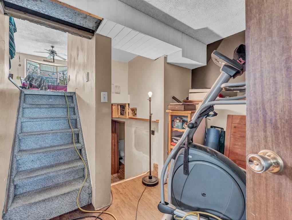 MLS® A2263364 - 213 6 Street SE in NONE Redcliff, Residential