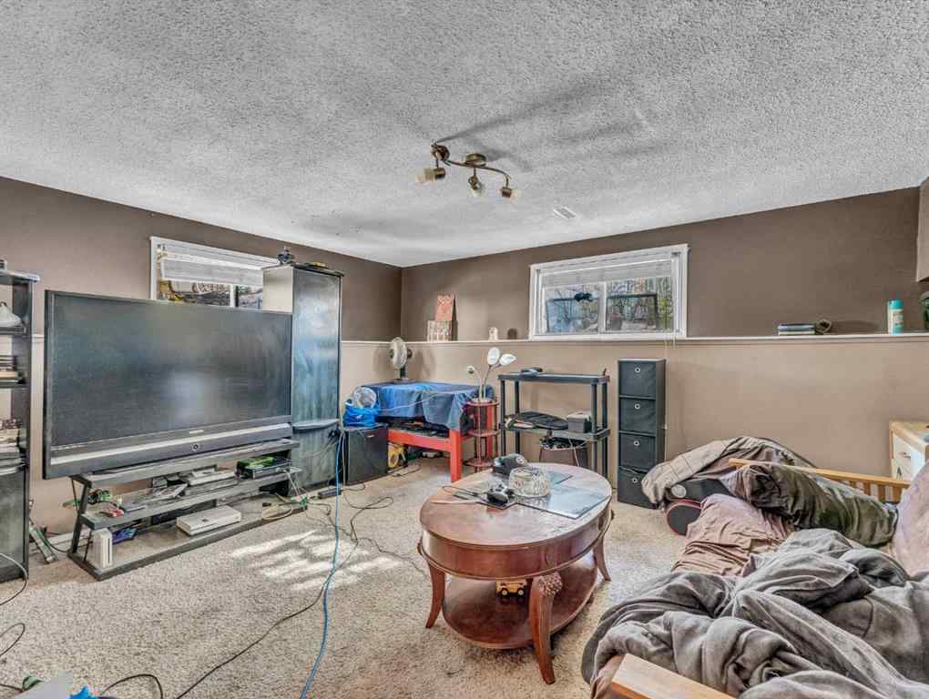 MLS® A2263364 - 213 6 Street SE in NONE Redcliff, Residential