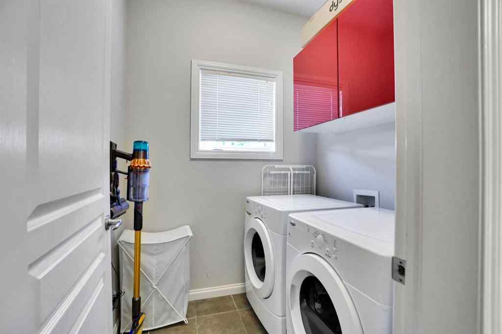 MLS® A2263368 - 1511 Wentworth Villas SW in West Springs Calgary, Residential