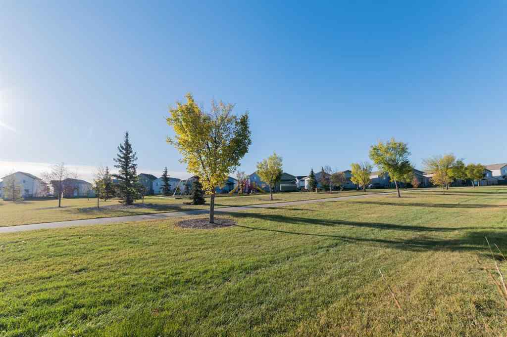 MLS® A2263371 - 11513 76 Avenue  in Westpointe Grande Prairie, Residential