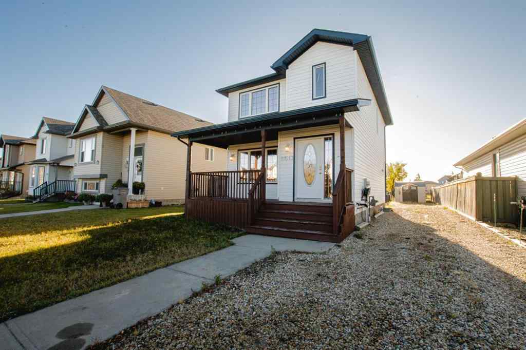 MLS® A2263371 - 11513 76 Avenue  in Westpointe Grande Prairie, Residential