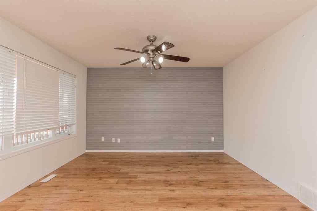 MLS® A2263371 - 11513 76 Avenue  in Westpointe Grande Prairie, Residential