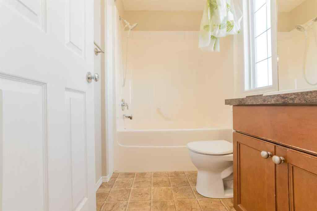 MLS® A2263371 - 11513 76 Avenue  in Westpointe Grande Prairie, Residential