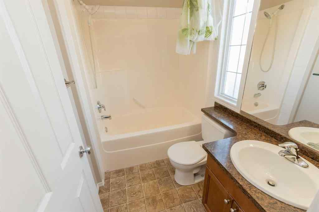 MLS® A2263371 - 11513 76 Avenue  in Westpointe Grande Prairie, Residential