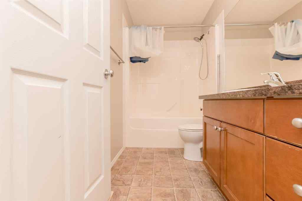 MLS® A2263371 - 11513 76 Avenue  in Westpointe Grande Prairie, Residential