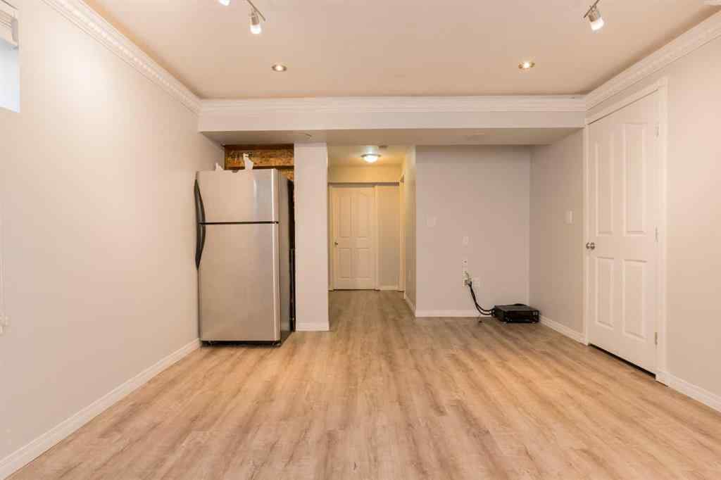 MLS® A2263371 - 11513 76 Avenue  in Westpointe Grande Prairie, Residential