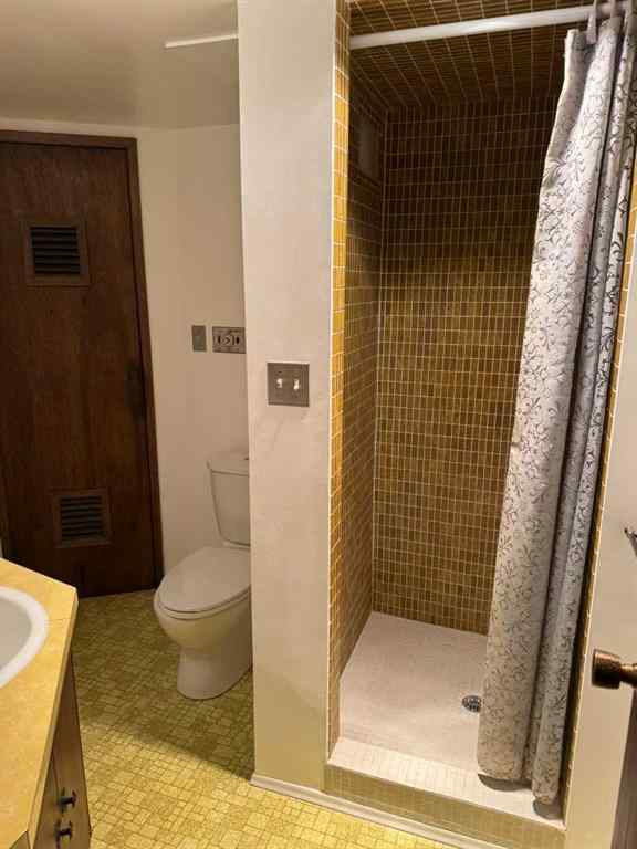 MLS® A2263376 - 8005 94 Street  in North End Peace River, Residential