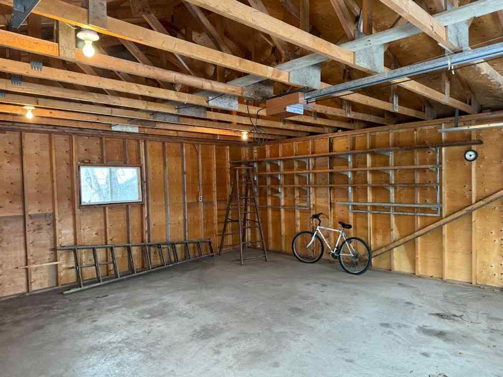 MLS® A2263376 - 8005 94 Street  in North End Peace River, Residential