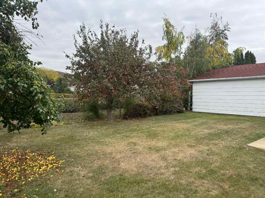 MLS® A2263376 - 8005 94 Street  in North End Peace River, Residential