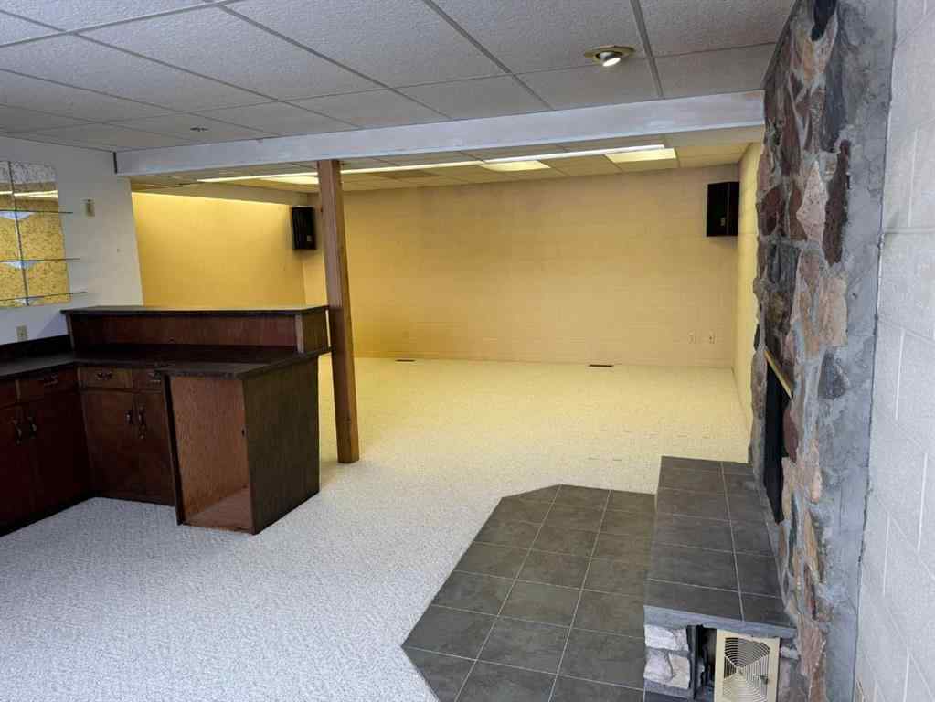 MLS® A2263376 - 8005 94 Street  in North End Peace River, Residential