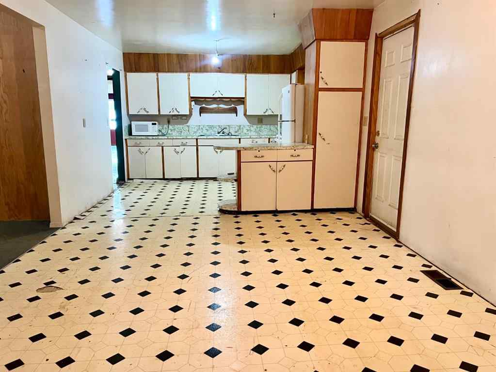 MLS® A2263377 - 5019 50 Avenue  in NONE Caroline, Commercial