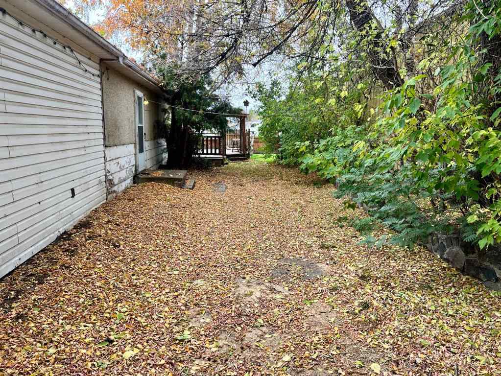MLS® A2263377 - 5019 50 Avenue  in NONE Caroline, Commercial