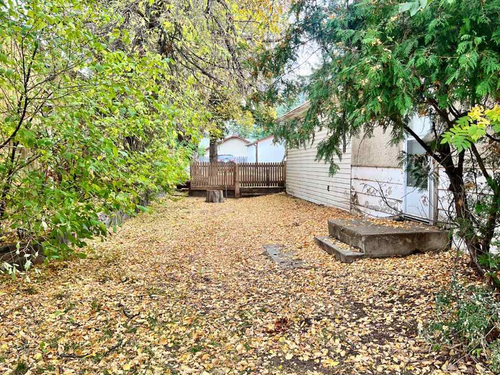 MLS® A2263377 - 5019 50 Avenue  in NONE Caroline, Commercial