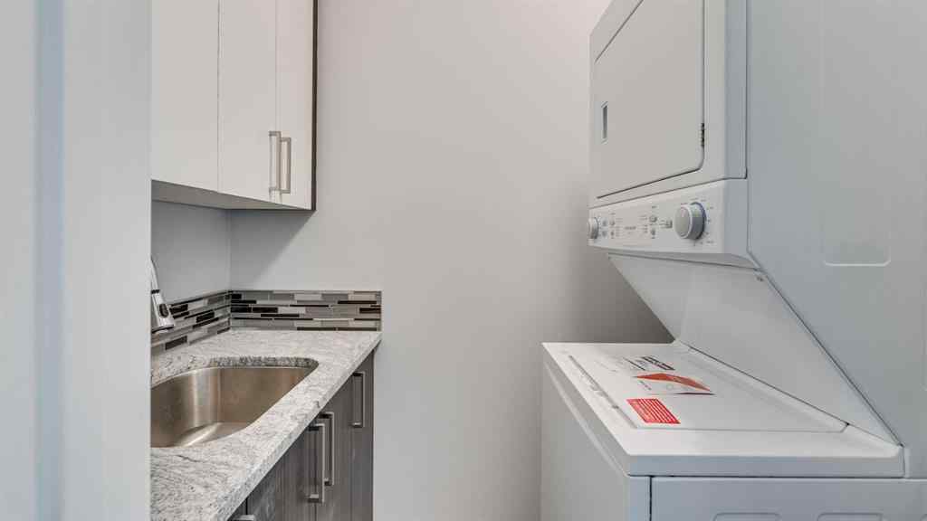 MLS® A2263391 - 230 37 Street NW in Parkdale Calgary, Residential