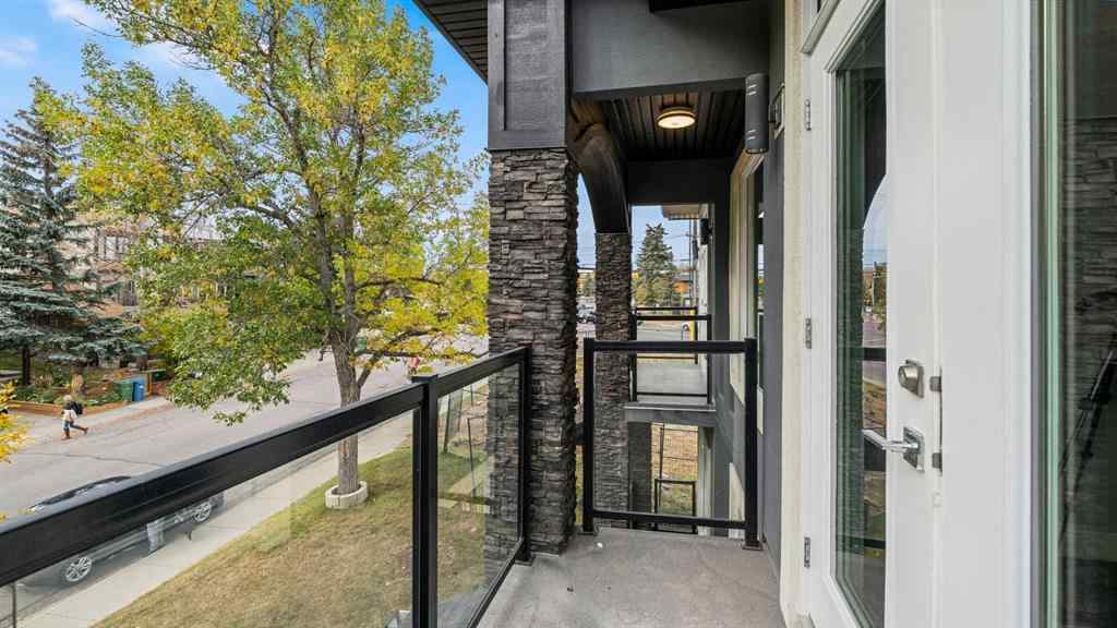 MLS® A2263391 - 230 37 Street NW in Parkdale Calgary, Residential