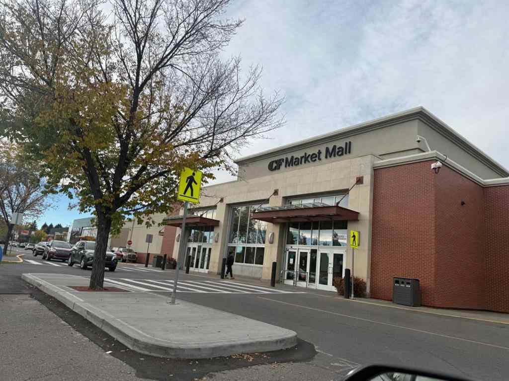 MLS® A2263391 - 230 37 Street NW in Parkdale Calgary, Residential