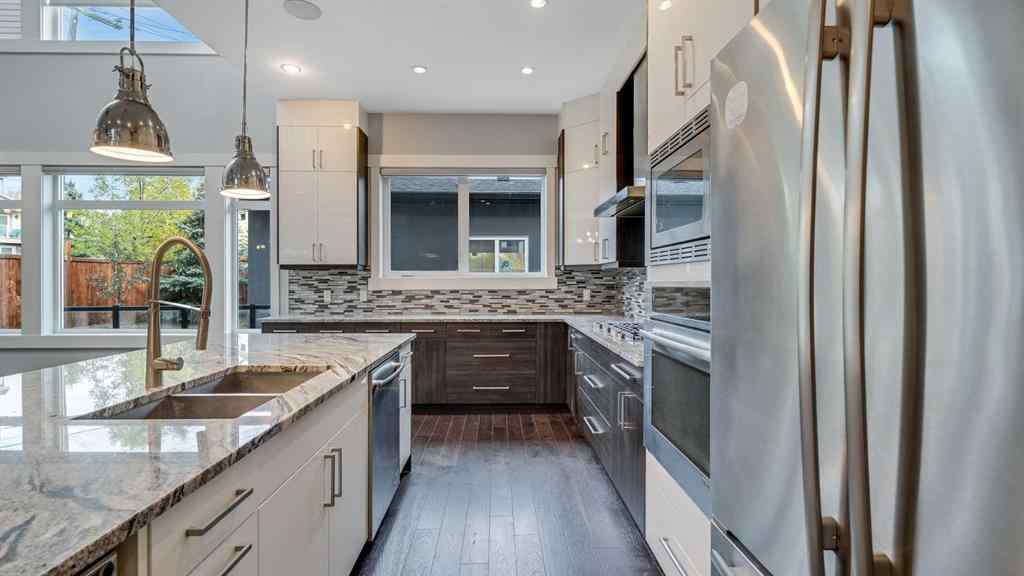 MLS® A2263391 - 230 37 Street NW in Parkdale Calgary, Residential