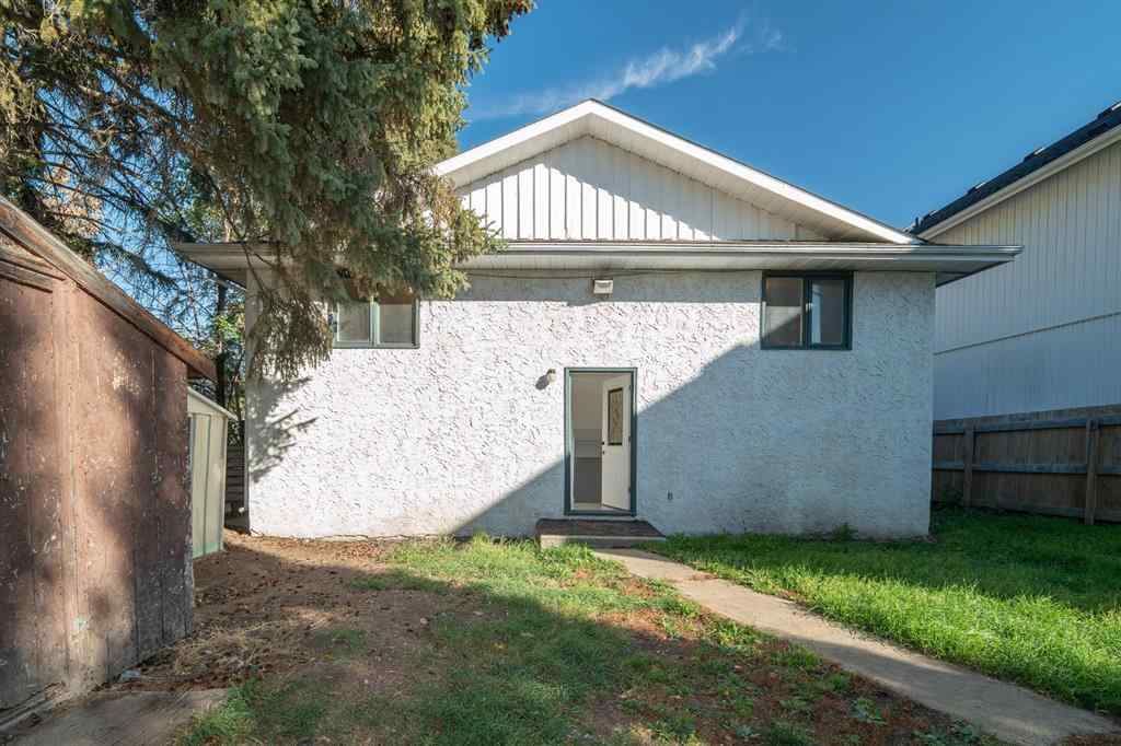 MLS® A2263397 - 5338 43 Avenue  in Woodlea Red Deer, Residential