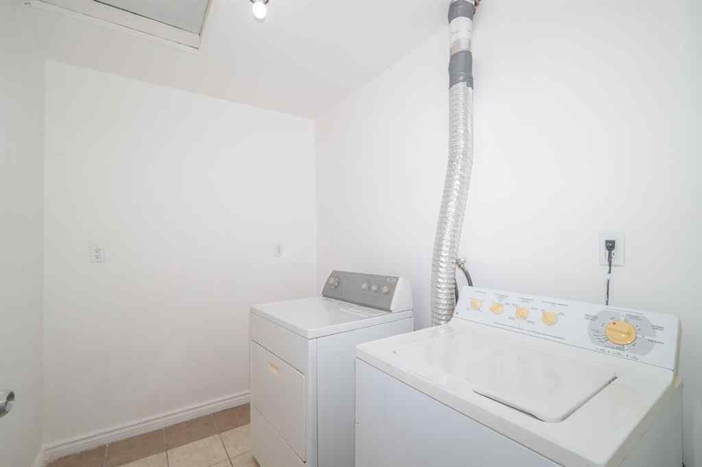 MLS® A2263397 - 5338 43 Avenue  in Woodlea Red Deer, Residential