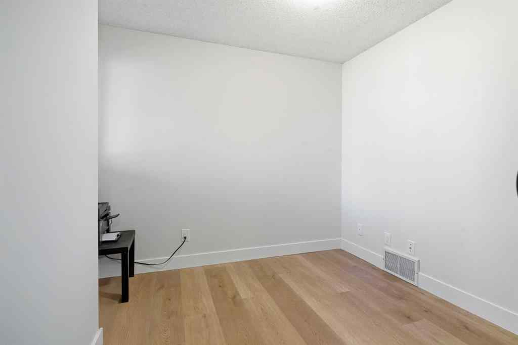 MLS® A2263400 - 91 Deerfield Drive SE in Deer Ridge Calgary, Residential