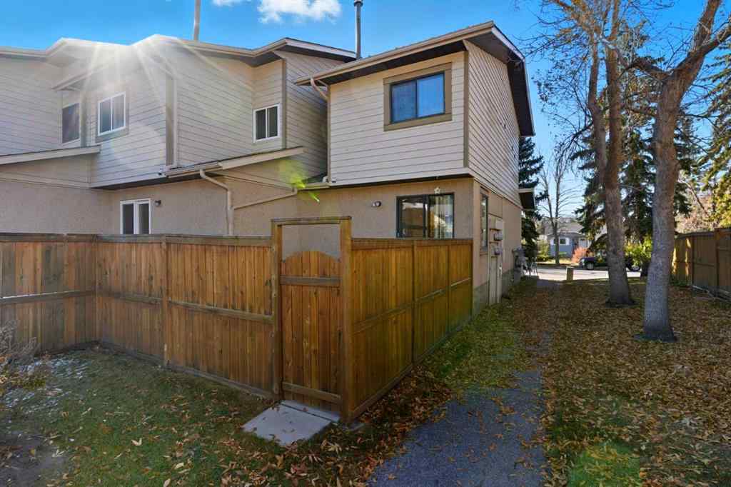 MLS® A2263400 - 91 Deerfield Drive SE in Deer Ridge Calgary, Residential