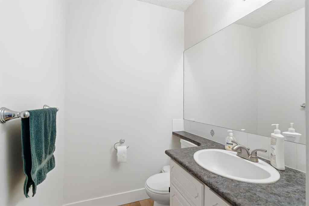 MLS® A2263400 - 91 Deerfield Drive SE in Deer Ridge Calgary, Residential