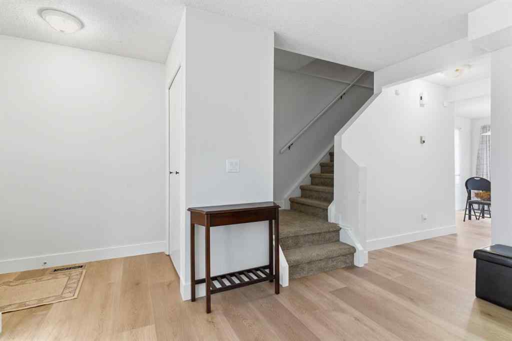 MLS® A2263400 - 91 Deerfield Drive SE in Deer Ridge Calgary, Residential