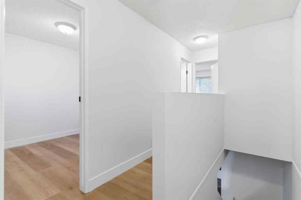 MLS® A2263400 - 91 Deerfield Drive SE in Deer Ridge Calgary, Residential