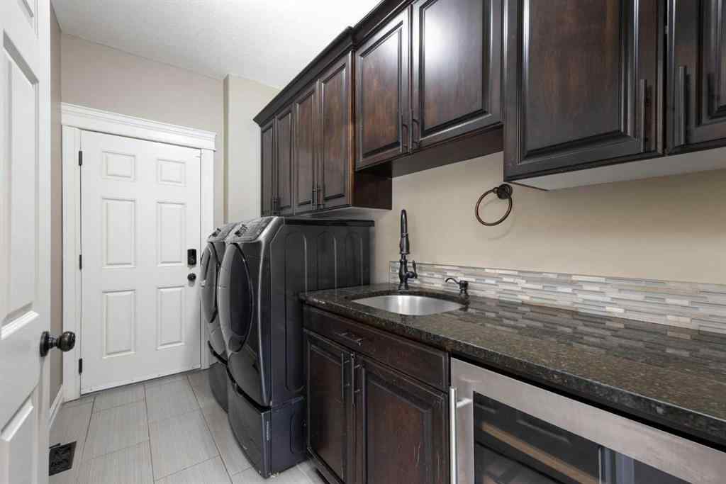 MLS® A2263403 - 619 Heritage Drive  in Parsons North Fort McMurray, Residential