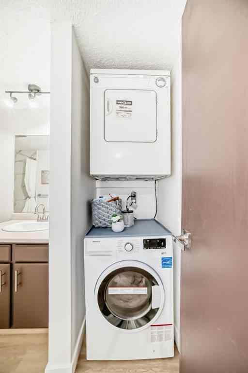 MLS® A2263405 - Unit #2204 4001B 49 Street NW in Varsity Calgary, Residential