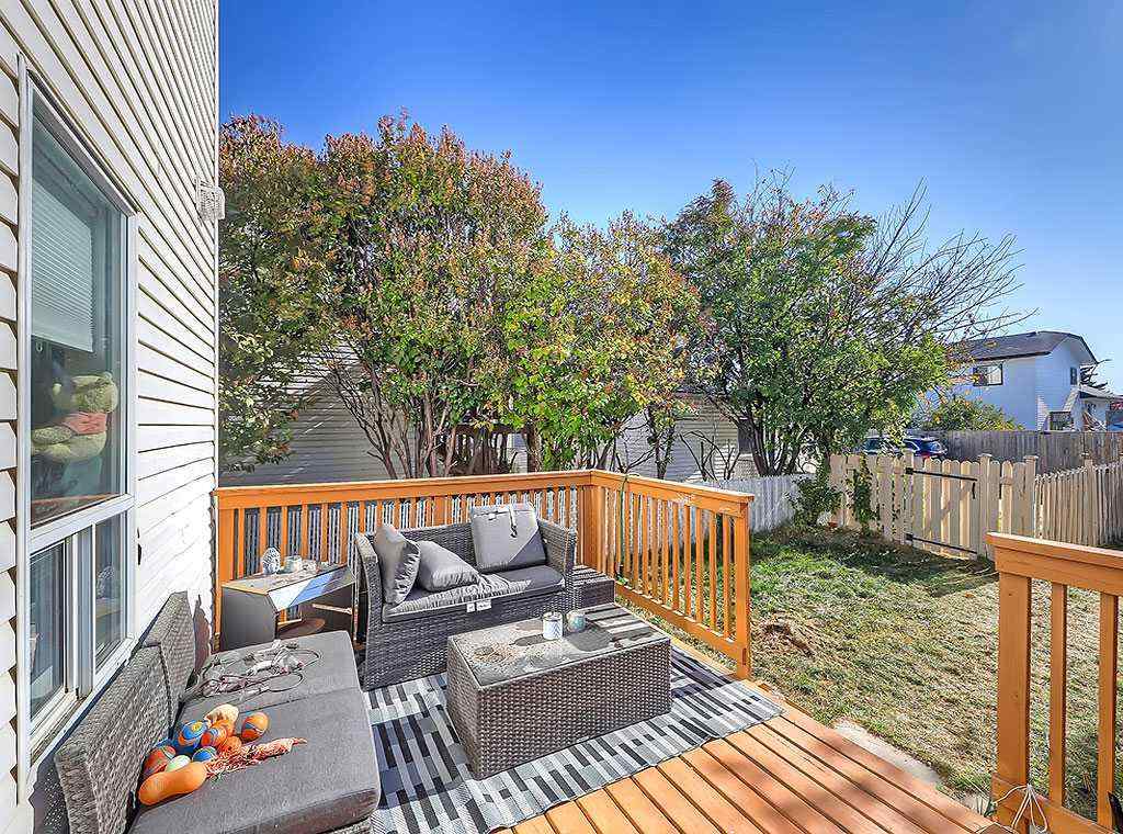 MLS® A2263409 - 292 Coventry Close NE in Coventry Hills Calgary, Residential