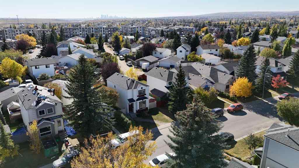 MLS® A2263409 - 292 Coventry Close NE in Coventry Hills Calgary, Residential