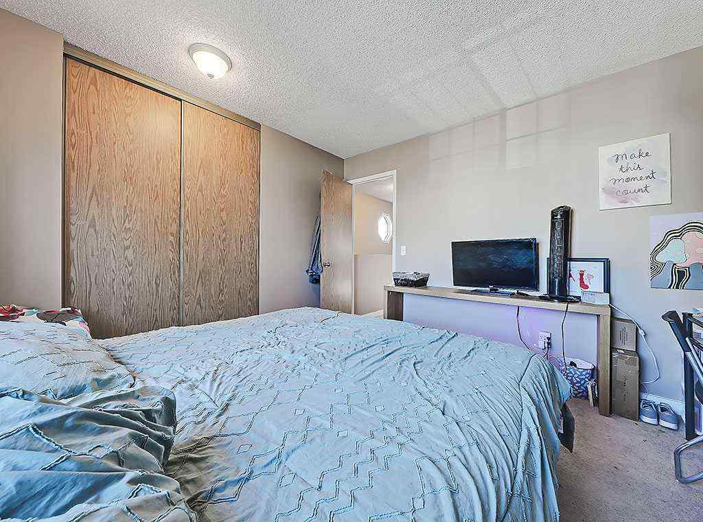 MLS® A2263409 - 292 Coventry Close NE in Coventry Hills Calgary, Residential