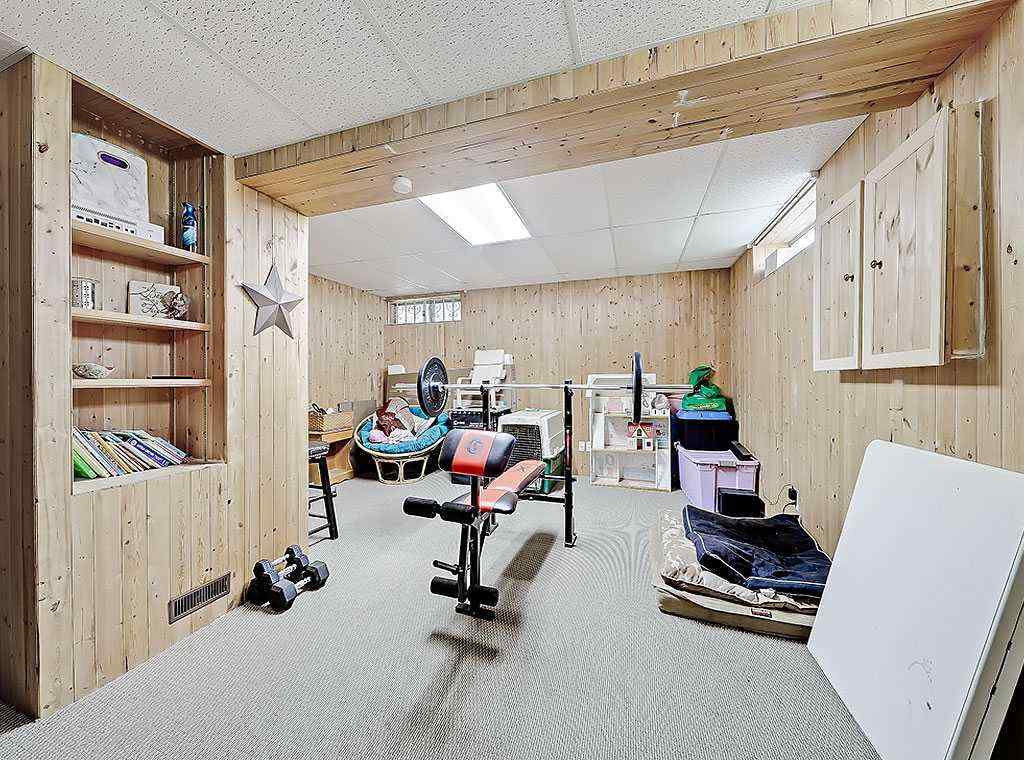 MLS® A2263409 - 292 Coventry Close NE in Coventry Hills Calgary, Residential