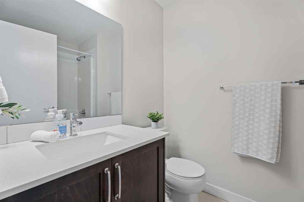 MLS® A2263415 - 24 D'arcy Boulevard  in D\'arcy Ranch Okotoks, Residential