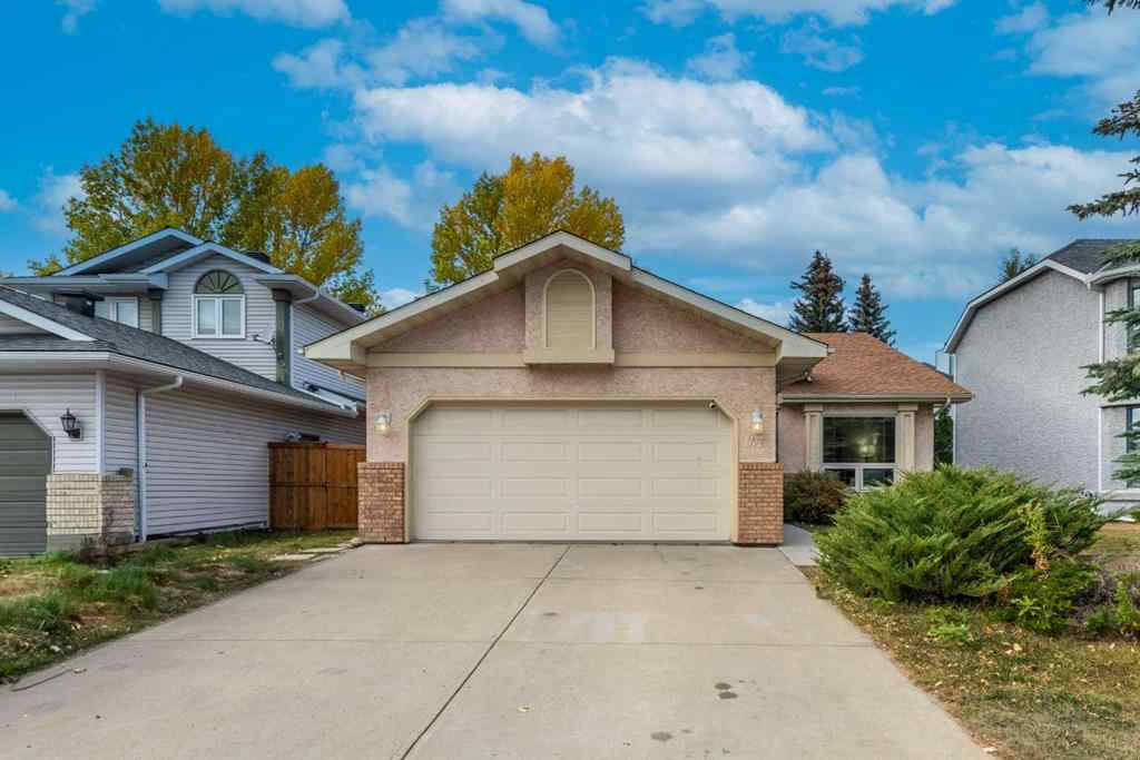 MLS® A2263420 - 47 Hawkstone Drive NW in Hawkwood Calgary, Residential