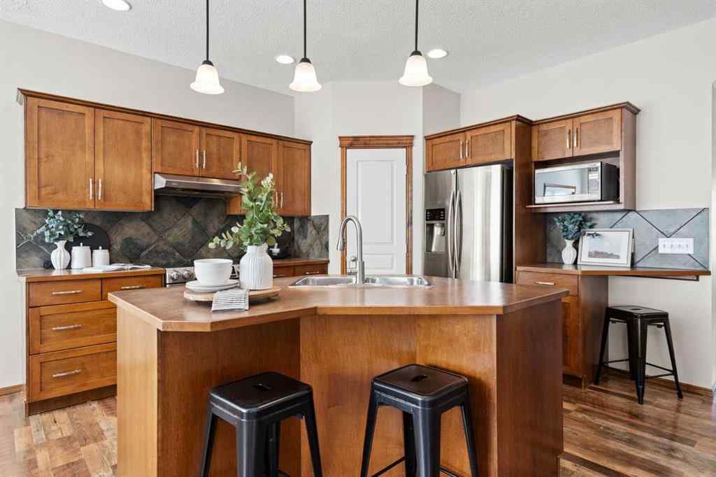 MLS® A2263421 - 169 Elgin Manor SE in McKenzie Towne Calgary, Residential