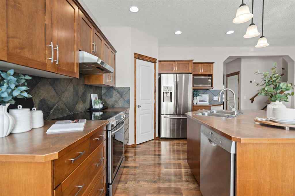 MLS® A2263421 - 169 Elgin Manor SE in McKenzie Towne Calgary, Residential