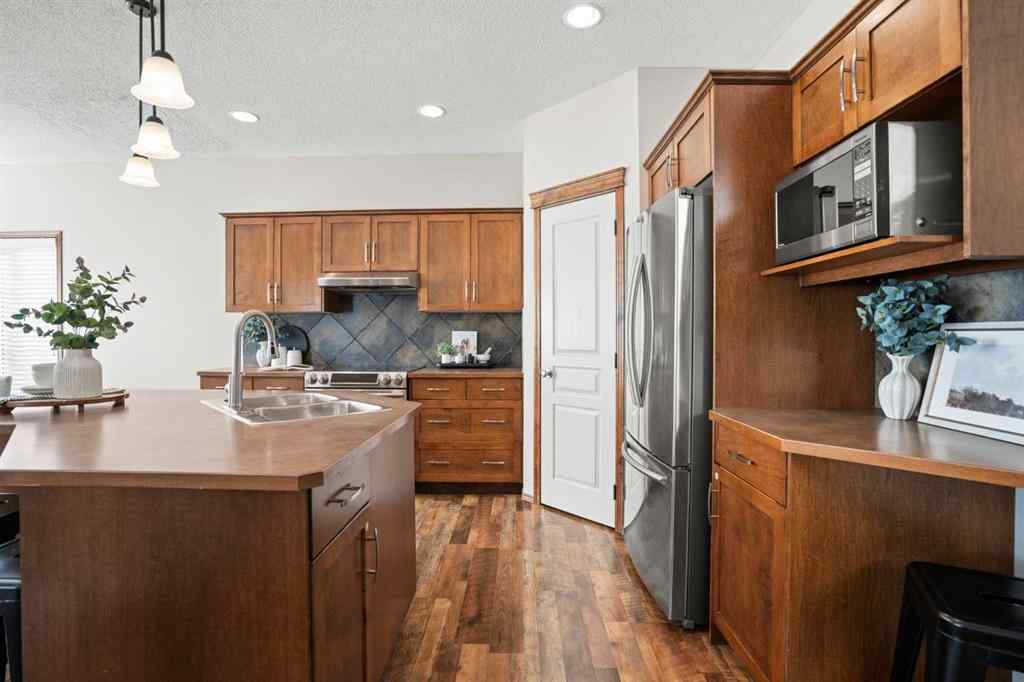 MLS® A2263421 - 169 Elgin Manor SE in McKenzie Towne Calgary, Residential