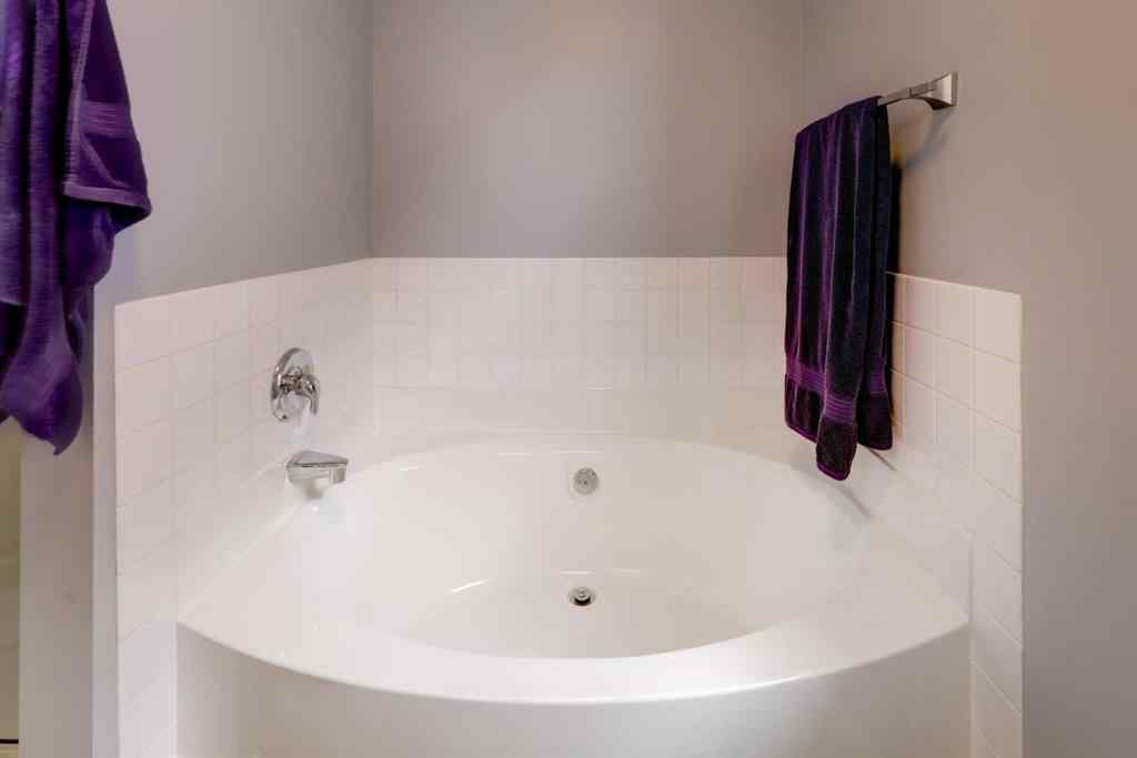 MLS® A2263424 - 160 Rockywood Park NW in Rocky Ridge Calgary, Residential